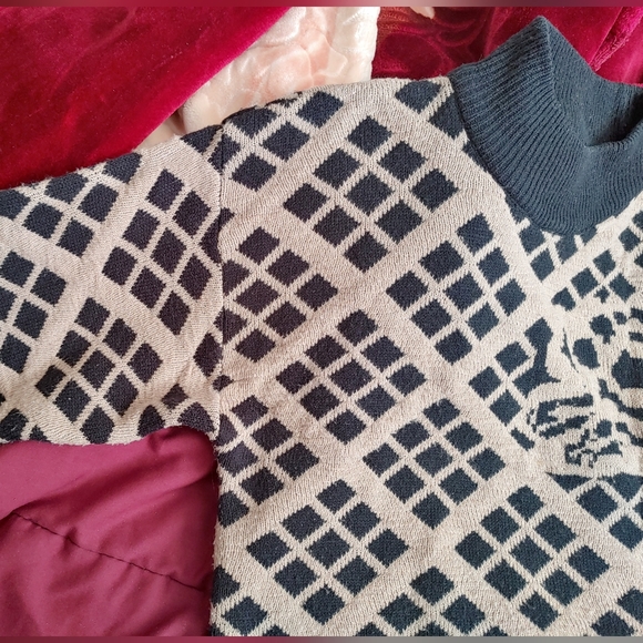 Susan Van Heusen Patterned Sweater - Picture 5 of 6